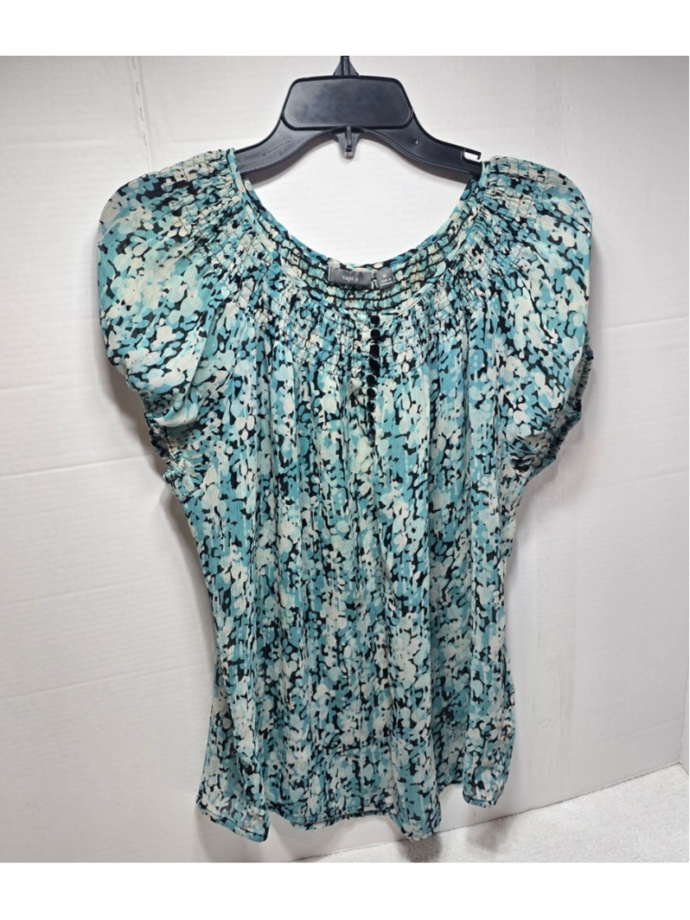 Women's Apt. 9 Blouse Size M Blue Black Abstract Print Short Sleeve